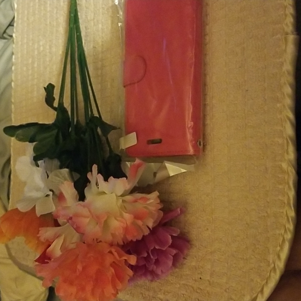 PHONE CASE - Picture 5 of 5